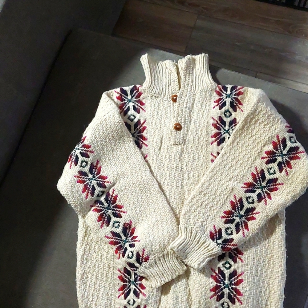 100% Wool Equatorian Sweater.